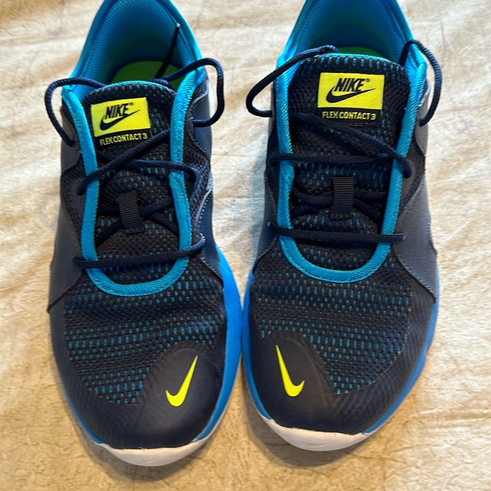 Nike Flex Contact 3 Running Youth Size 6Y Style: AR4151-403. Blue